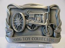 IH International Harvester Farmall F-12 Tractor Toy Collector 2006 Belt Buckle
