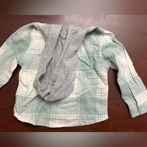 3 long sleeve very nice athletic wander nation and geranimal 2T shirts. Toddler - Picture 6 of 9
