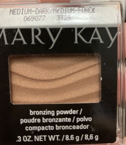 ๐ Medium - Dark ๐งจ Bronzing Powder ๐ฏ # 069077 .3 oz. New in Case MAry Kay - Picture 3 of 4