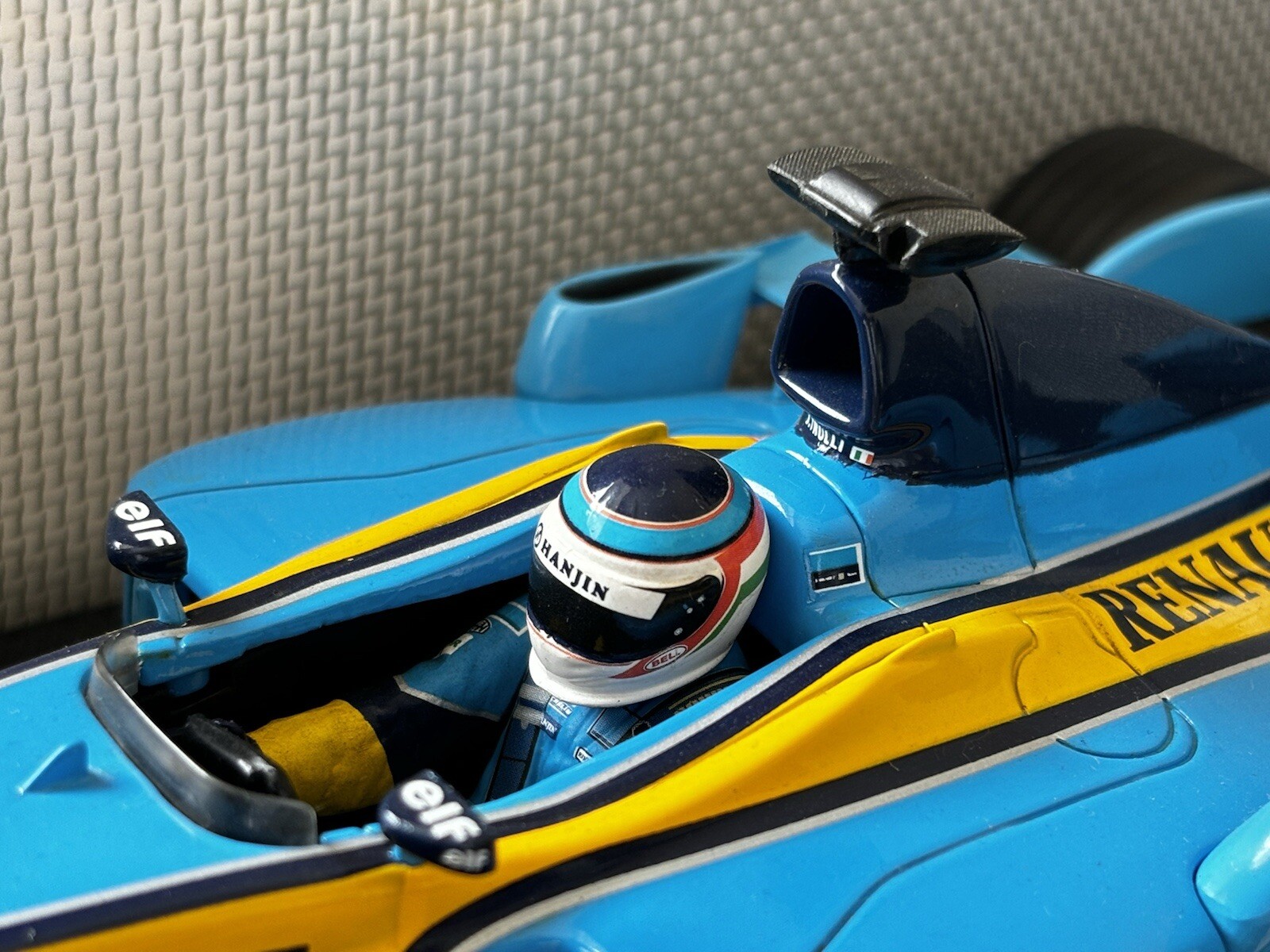 Foto 7 di 8