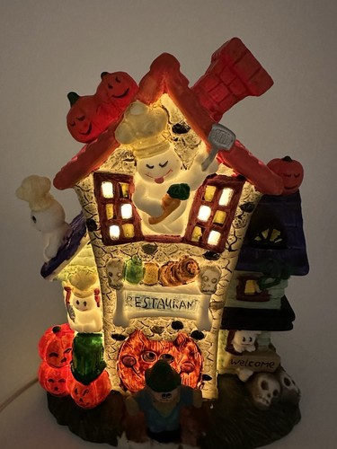 Halloween Haunted Village Restaurant Lighted House Scarecrow Ghosts No Box - Picture 2 of 10