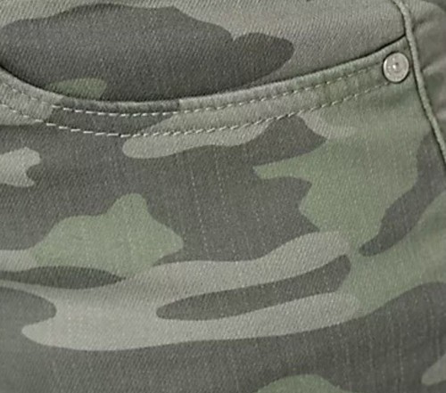 Belle By Kim Gravel TripleLuxe Twill 5-Pocket 8” Shorts Green Camo Plus Size 32 - Picture 4 of 6