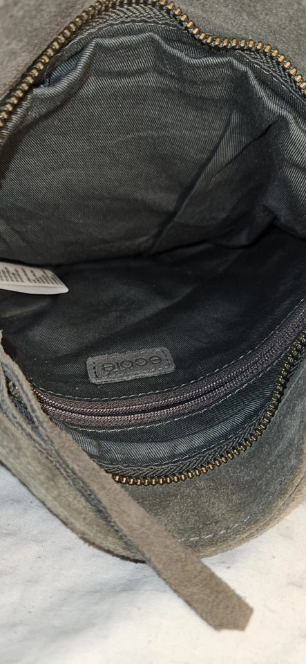 Fecho de zíper Ecote Boho cinza camurça tiracolo franja em camadas 9 x 9 feito na Índia - Imagem 4 de 4