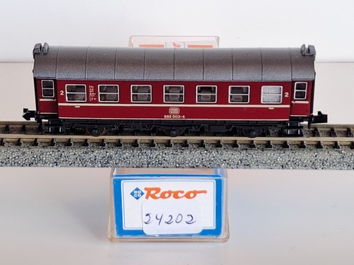 COCHE DE PASAJEROS-REMOLQUE 2ª CLASE 885 003-4 DB ÉPOCA IV ROCO 24202 (J177) | Condition: Usado