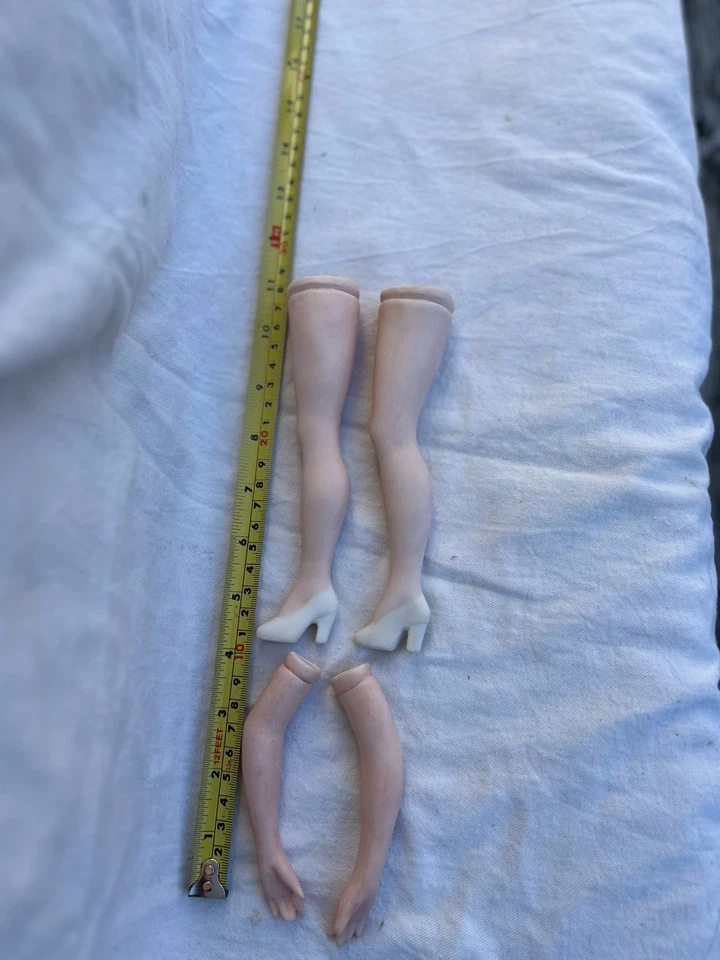 Muñeca Bisque Vintage Anna Mae Artista Firmada Piezas 2 Piernas, 2 Brazos y Cabeza Foto 4 de 4