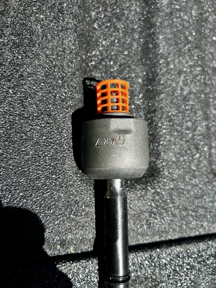 Extremo de barra de amarre interior delantero genuino Mercedes EV80974 para Mercedes-Benz 03-05 C240 Foto 3 de 4