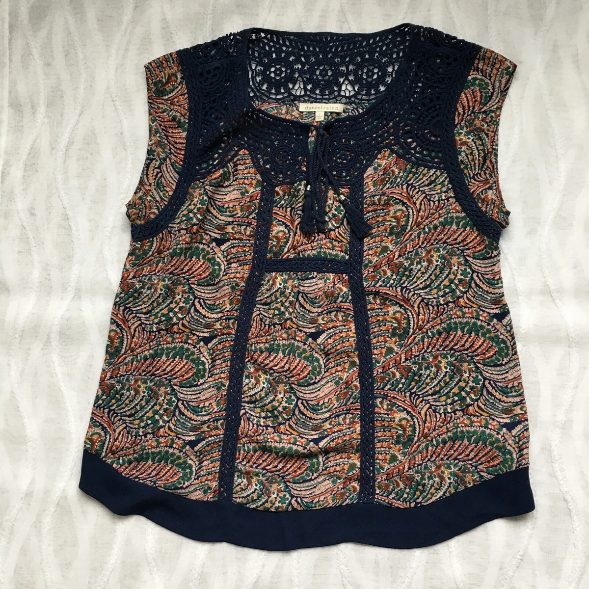 Daniel rainn levana crochet detail top on sale