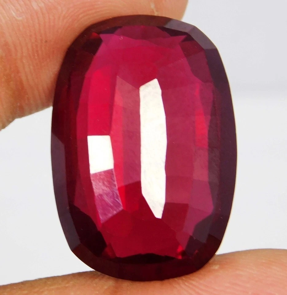 Certified 100 Ct Natural BURMA Pigeon Blood Red Ruby Loose Gemstone - Image 2 of 4