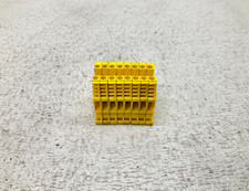 Allen Bradley 1492-W4 Yellow Wire Terminal 1492 Lot of 8 (TSC)