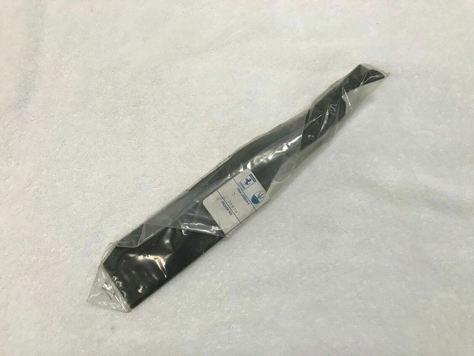 FERRARI 355 PASSENGER RIGHT RH SIDE PISTON TOP COVER OEM 64662100