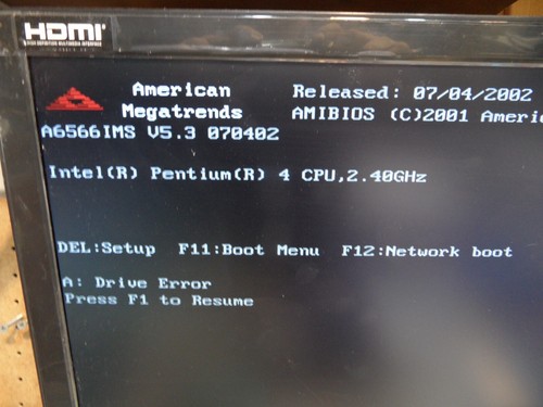 Placa madre MSI 845E Max con P4 2,4 GHz y 256 Mb de RAM - Imagen 3 de 14
