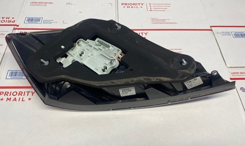 07-09 Mercedes W221 S550 S600 Rear Left Side Taillight Tail Light Lamp OEM - Picture 3 of 3