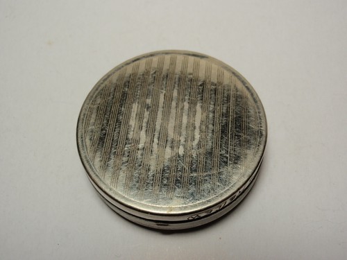 Vintage Chez Rellew Powder Compact - Bild 5 von 5