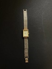 Vintage Women s DECADE Gold Bracelet Watch Needs Battery. Untested.