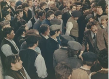 Photo de Plateau du film la Bande à Bonnot avec Jacques Brel
