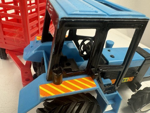 New-Ray Blue 331 Tractor Red Hay Wagon Trailer Toy Collectible - Picture 6 of 11