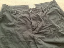 Ladies Mountain Country to Coast Black shorts 100% Cotton size 12