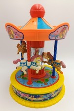 Buntes Pferde-Karussell mit Spieluhr von Redbox, Baujahr 1991.