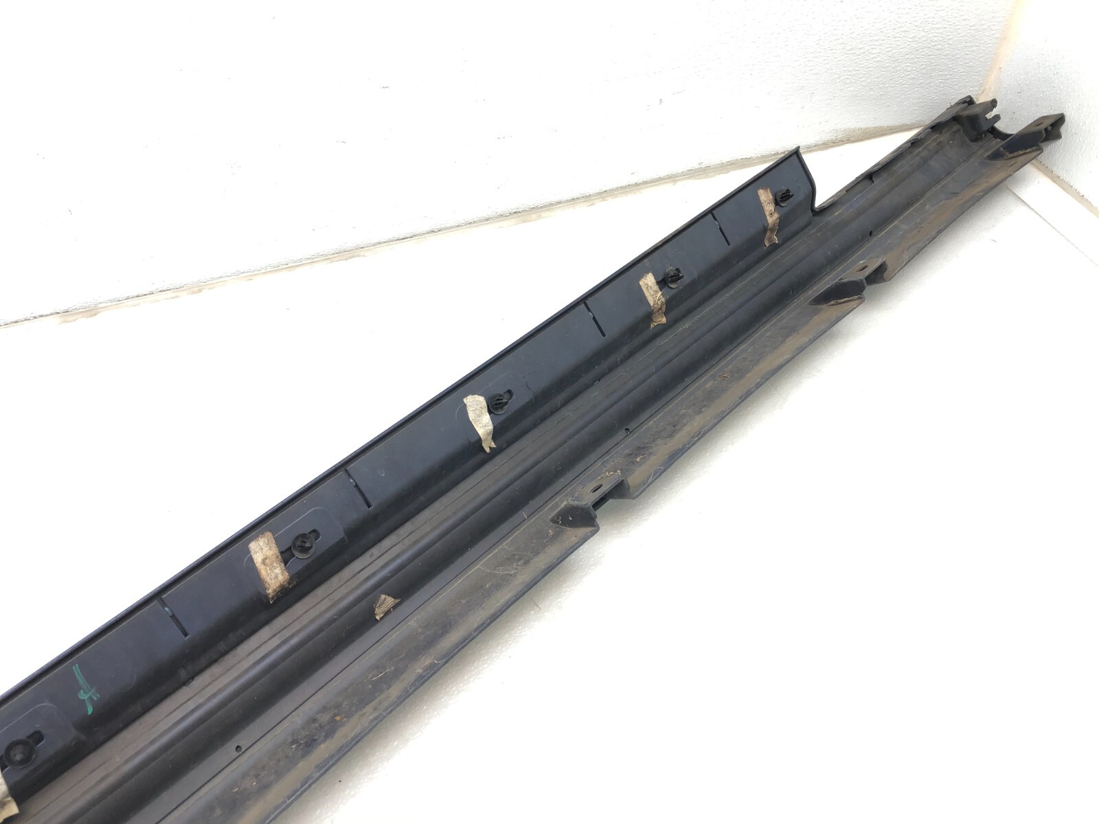 2014-2017 MASERATI GHIBLI S LEFT DRIVER SIDE SKIRT ROCKER PANEL OEM.