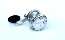 baitcasting catfish combo Heavyweight Champions Baitcaster Reel – Round with Loud Bait Clicker, Steel Bearings, Carbon Disc Drag, Thickened Metal for Big Cat Fish + Power Handle + Neoprene Cover (Right-Side Retrieve) Abu Garcia Max X Color_Black Size:30g eliminating the hassle of
