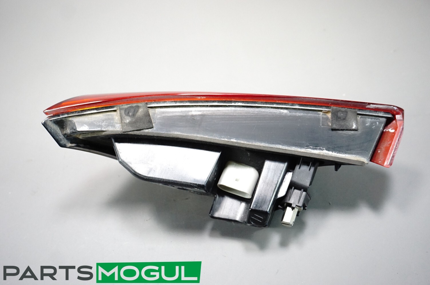13-17 Maserati Quattroporte Rear Right Side Inner Taillight Tail Light Lamp OEM