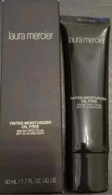 Laura Mercier getönte ölfreie Feuchtigkeitscreme LSF 20 50ml Farbton 1w1 Porzellan