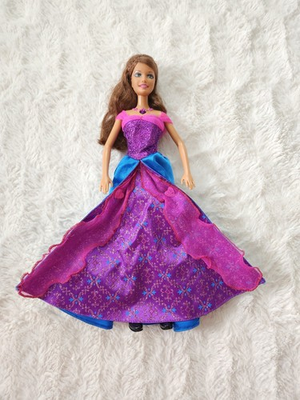 #ad Barbie In The Diamond Castle Princess Alexa Doll Tested Lights Up With Sound $54.00