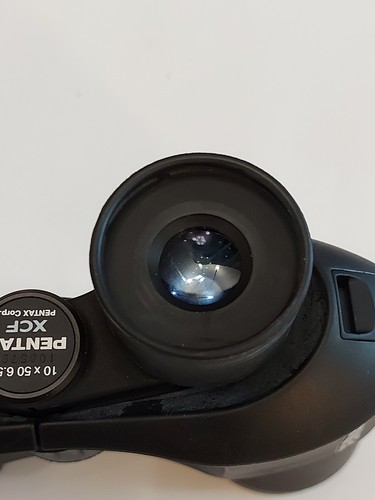 Pentax XCF 10x50 Binoculars With Case / Travel / Birdwatching - Picture 6 of 16