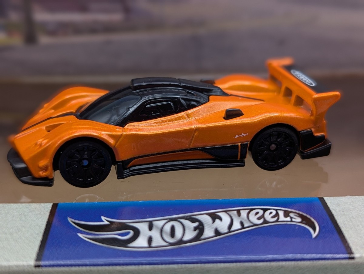 2026 Hot Wheels PAGANI ZONDA R ☆orange;black 10sp☆Multi Pack