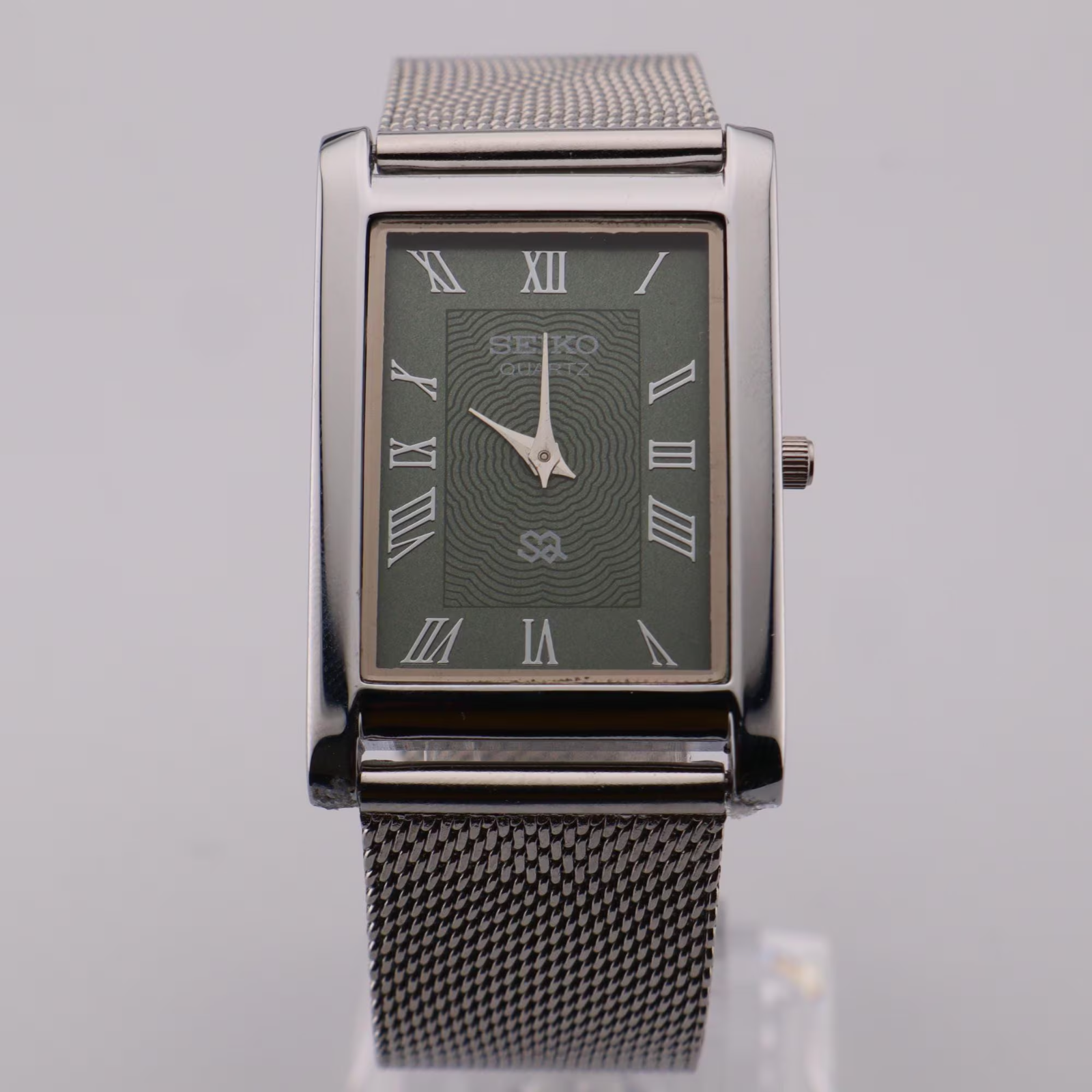 Vintage Seiko Slim Quartz Green Dial Men's Wrist Watch with Mesh Band
