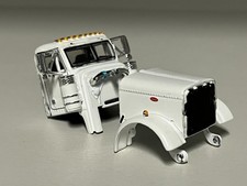 DCP 1/64 PETERBILT WHITE 379 DAYCAB SET