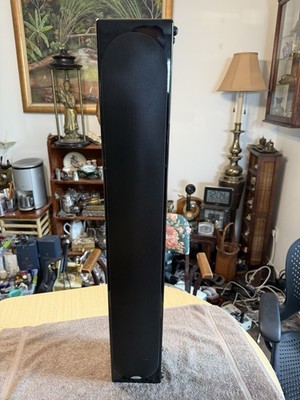 Monitor Audio Radius 250  speaker in Gloss Black  Good sound  and heavy - Single