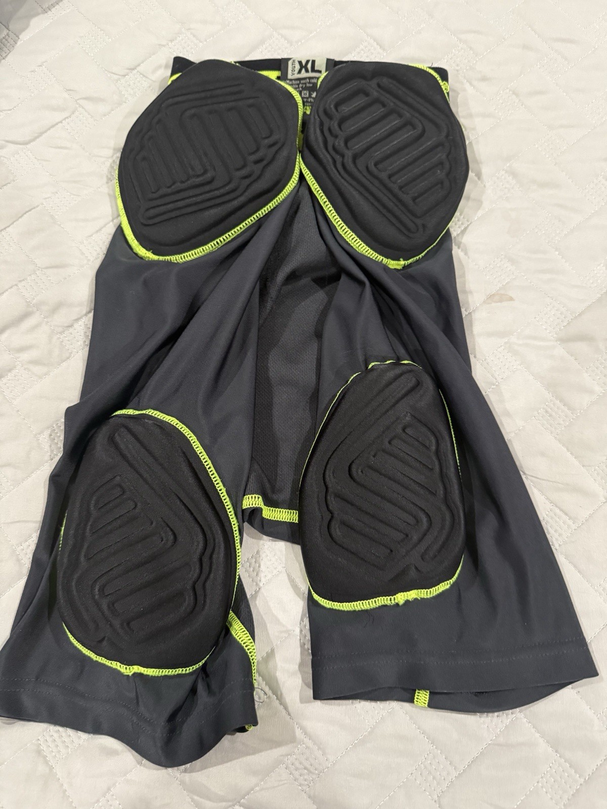  Champro Sports Bull Rush 5-Pad Football Girdle Compression Fit XL Youth Black