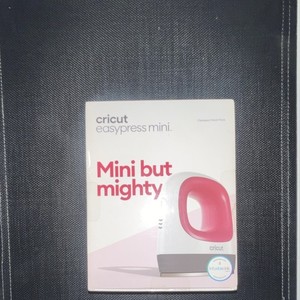 Cricut EasyPress Mini Heat Press 3.7x1.9in Craft Manual 3 Heat Settings Auto-Off