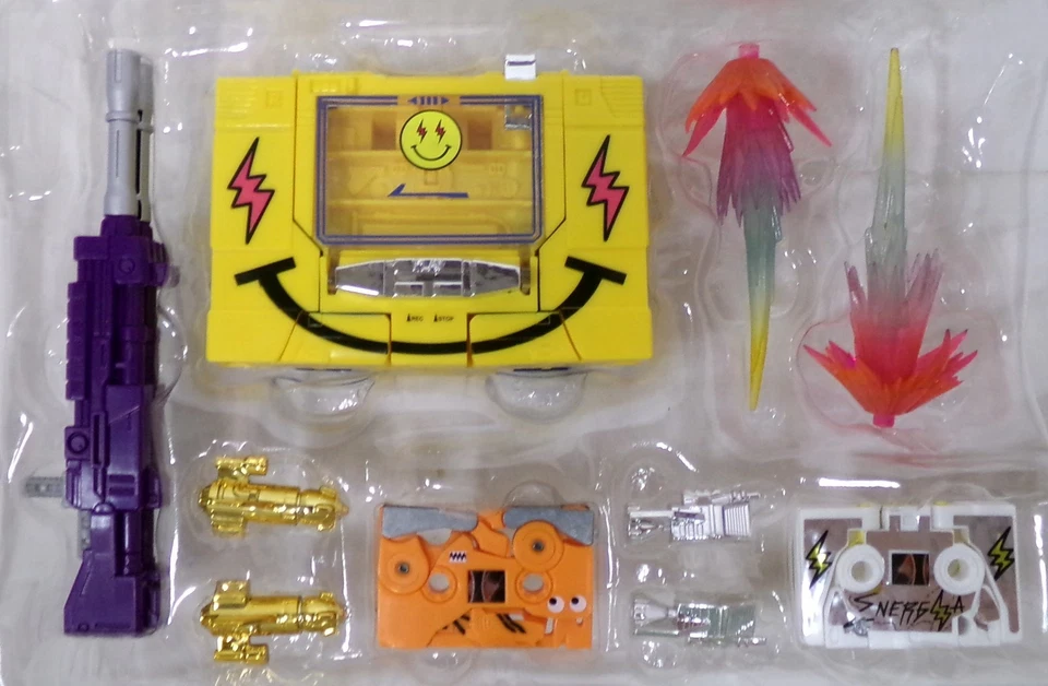 Hasbro 2021 Transformers J. Balvin Collab J. Balvintron completo con caja Foto 3 de 4