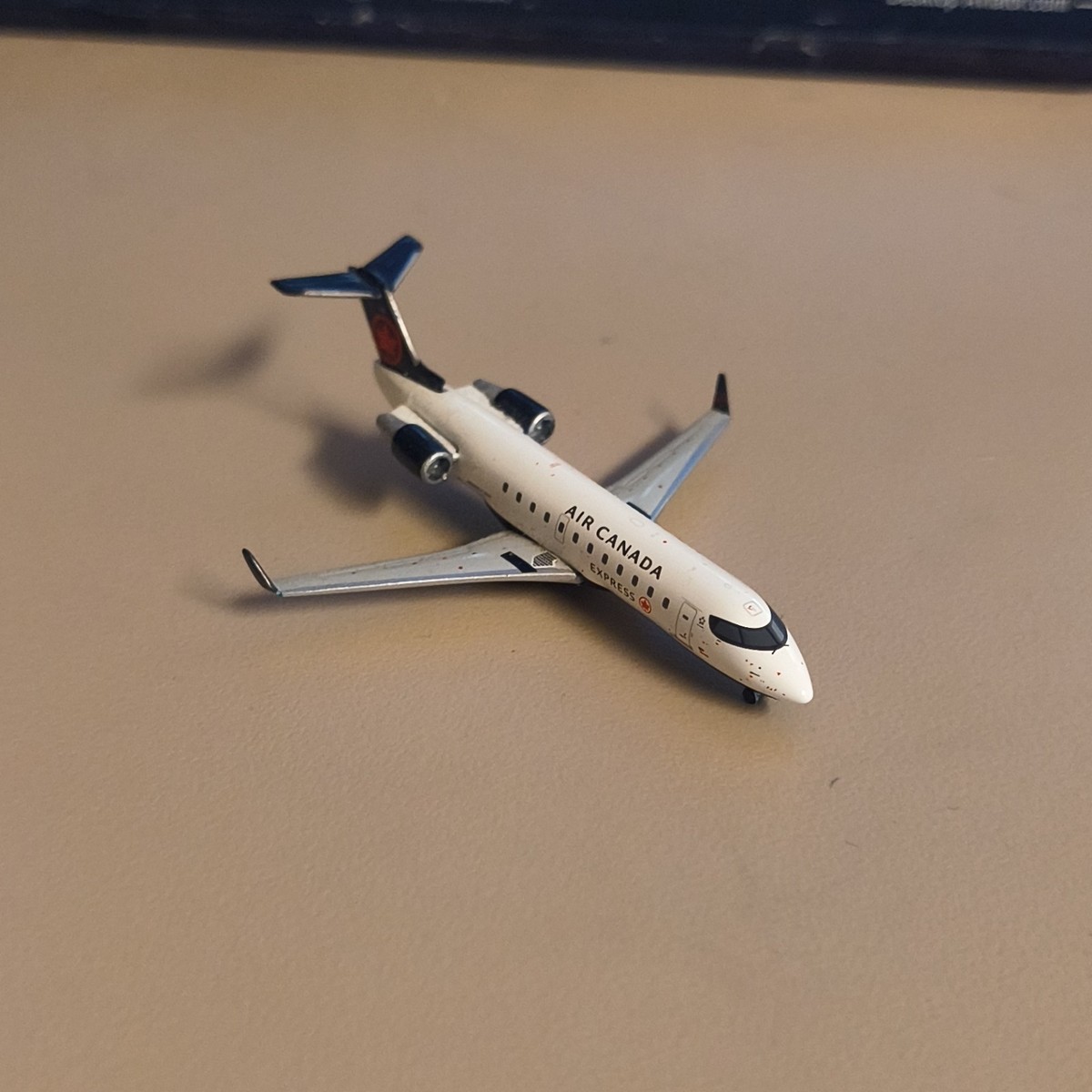 Gemini Jets Air Canada Express Bombardier CRJ200 1:400 - READ