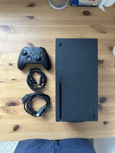 Microsoft Xbox Series X 1TB Spielekonsole – Schwarz