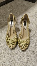 Zapatos de tacón Dolce & Gabbana dorado-verde satinado con tiras 37,5 de lujo de diseñador