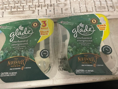 4 Glade Nutcracker Enchanted Evergreens Plugins Oil Refills With Warmer