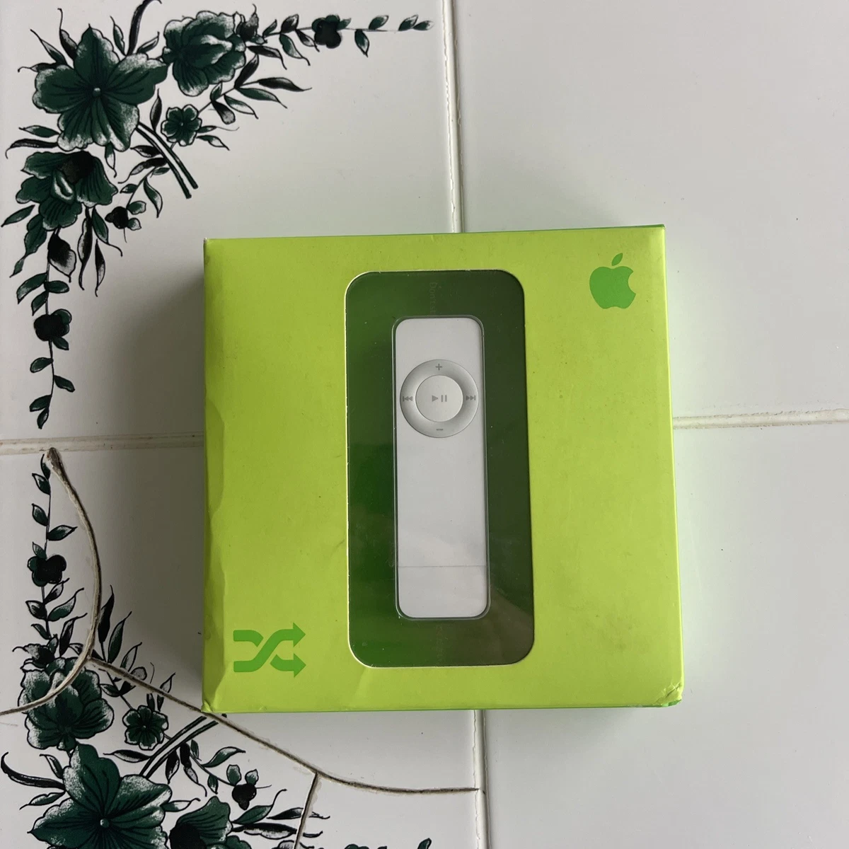 Apple iPod Shuffle 1st Generation MP3 Players for sale | eBay