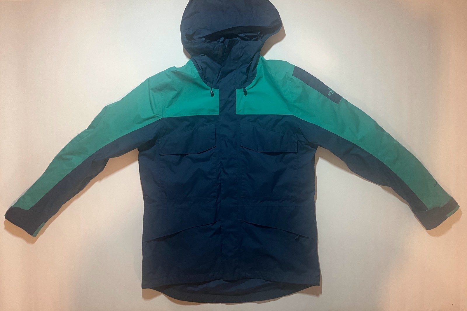 The North Face Fantasy Ridge DryVent Jacket Size Large Blue Teal