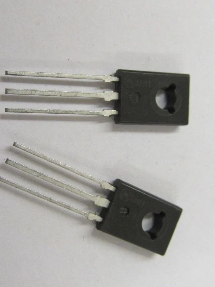 4 Stück/pcs - MJE520 - MOTOROLA - TO126 NPN Transistor
