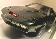 Skynet Aoshima 1/18 KNIGHT RIDER K.I.T.T. ,PVONG FLASHER Diecast