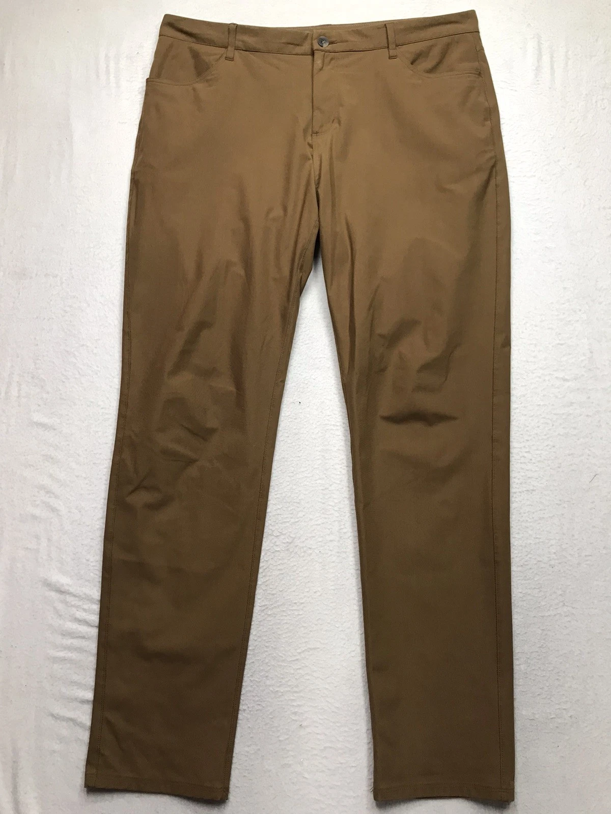 VUORI Meta Pants Men 40x36 Brown Athletic Slim Stretch Performance Chino