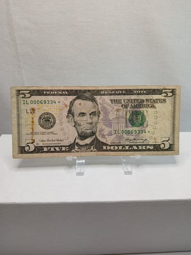 2006 Lincoln $5 IL 00069334* Federal Reserve Star Note 640k Print Currency