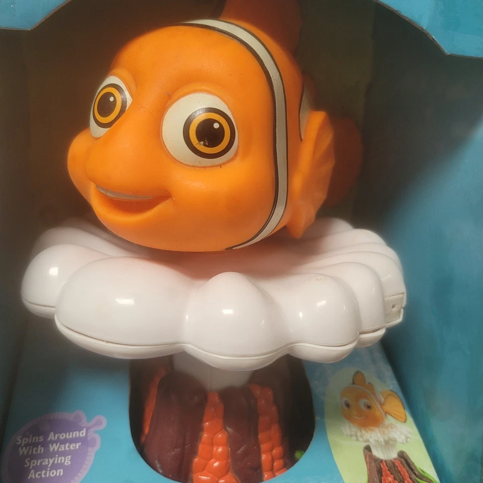 Juguete aspersor Finding Nemo coleccionable Disney Pixar 2004 nuevo en caja nuevo de colección Foto 2 de 4