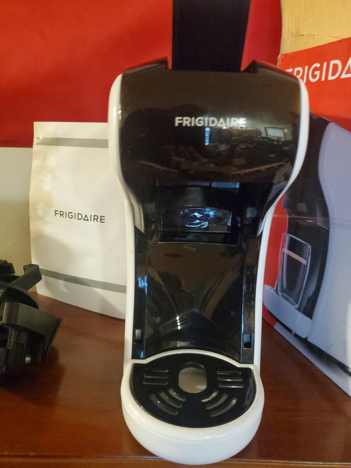 Frigidaire Nespresso Multi Capsule 