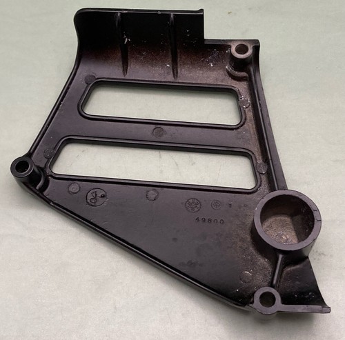 NEW GENUINE YAMAHA 498-15421-00 CRANKCASE R COVER - Picture 4 of 4