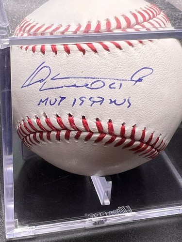 LIVAN HERNANDEZ FLORIDA MARLINS 1997 SERIE MUNDIAL MVP FIRMADO POR JSA certificado de autenticidad - Imagen 2 de 2