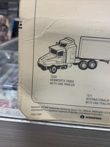 1991 Ertl Mighty Movers 1/64 Kenworth T600a With Penske Van Trailer - NEW - Picture 9 of 10